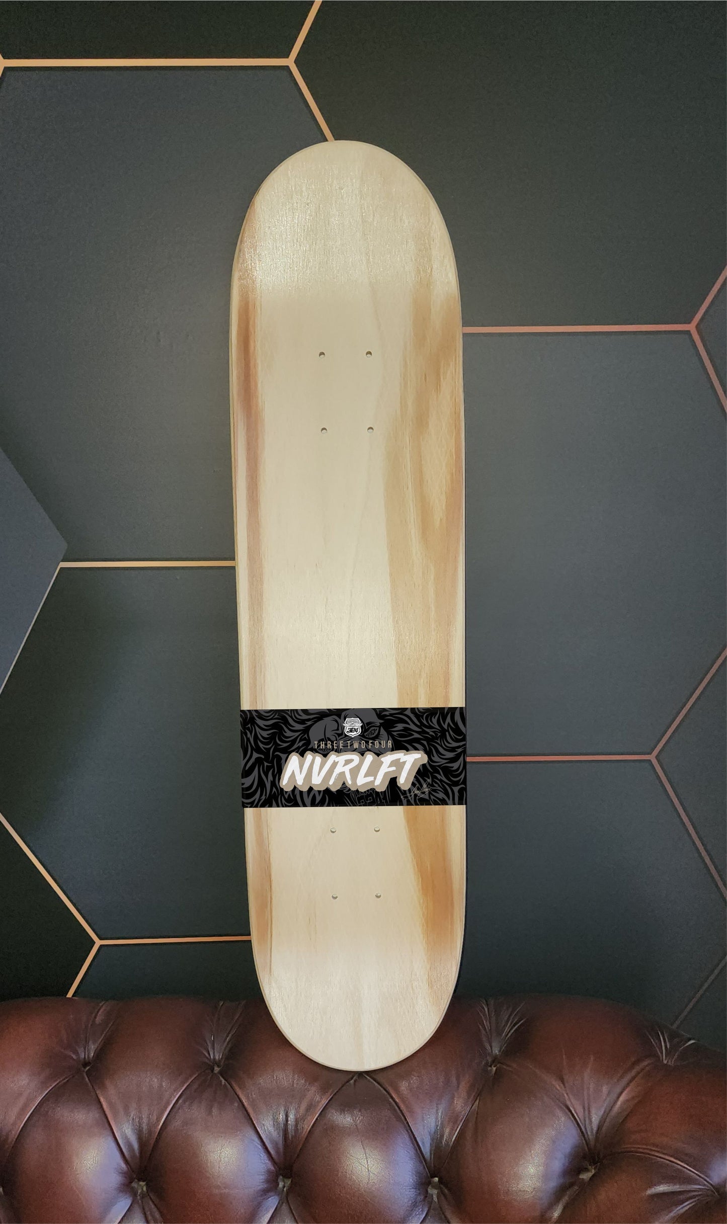 #324DRIFTROD Skate Deck